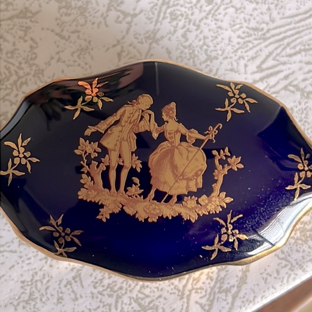 Limoges Cobalt Blue VTG trinket box Made in France